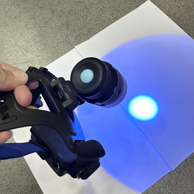 फ्लोरोसेंट चुंबकीय कण यूवी हेडलाइट DG-3101S 365-370nm की पीक तरंग दैर्ध्य और 18650 लिथियम बैटरी के 2pcs के साथ 0