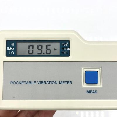 एचजी-6500एएनसी हैंडहेल्ड कंपन विश्लेषक 10Hz ~ 10KHz त्वरण गति विस्थापन तापमान माप असर गियर दोष डिटेक्टर